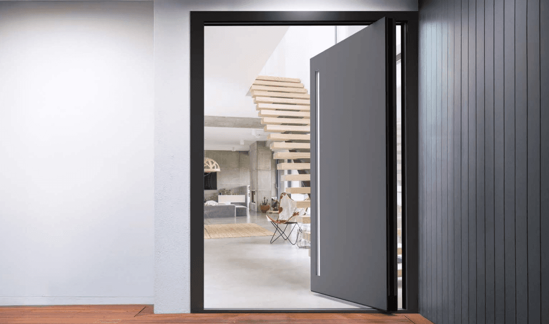 Porte pivot coplanaire